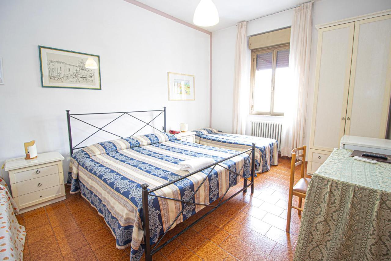 Hotel PRime Pistoia Esterno foto