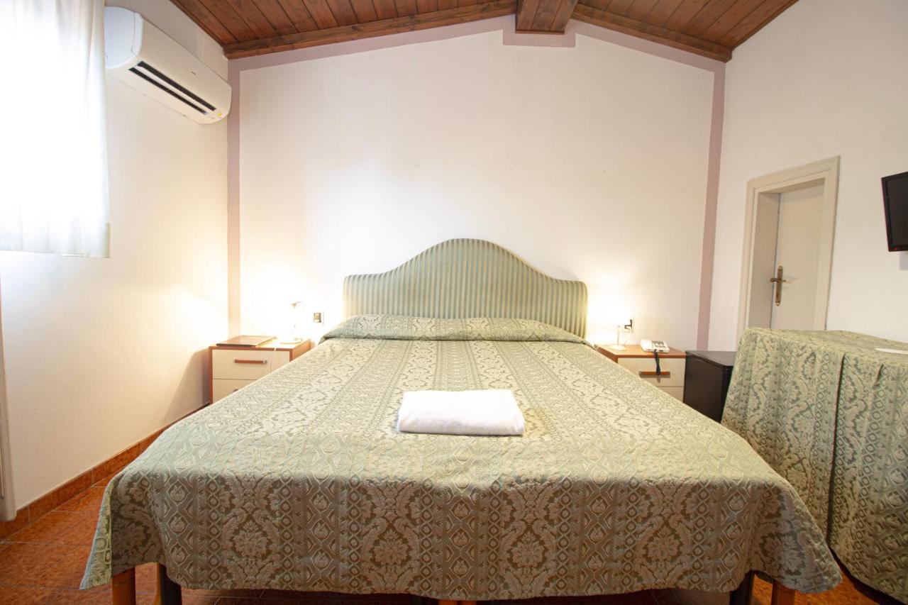 Hotel PRime Pistoia Esterno foto