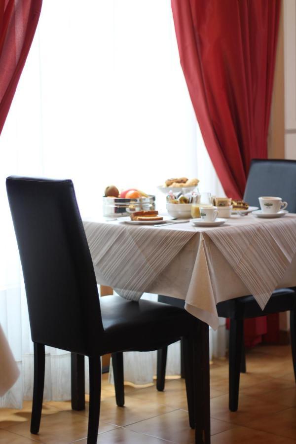 Hotel PRime Pistoia Esterno foto