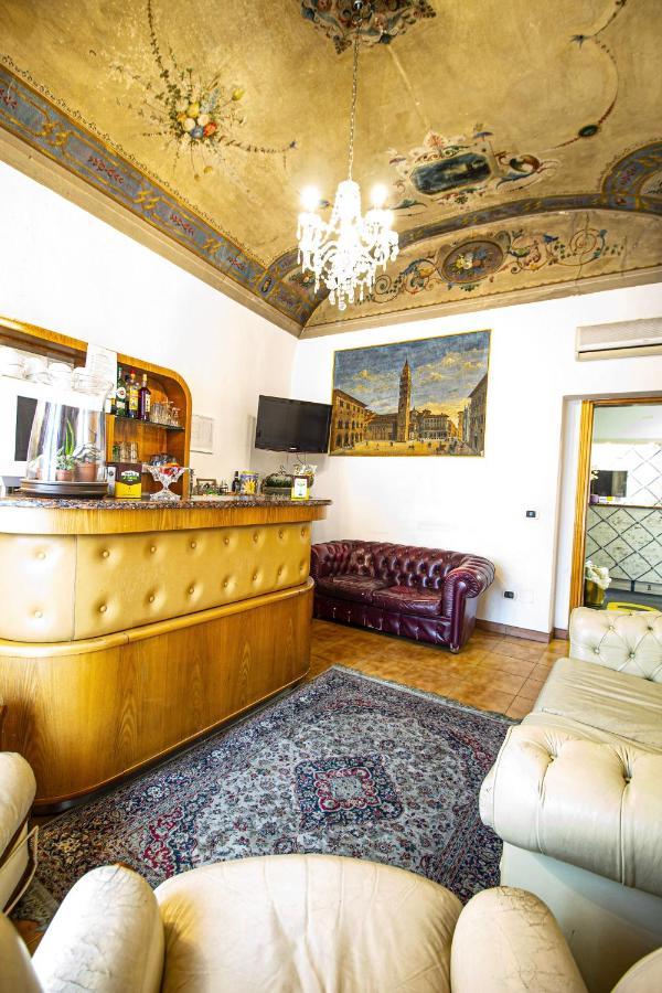 Hotel PRime Pistoia Esterno foto
