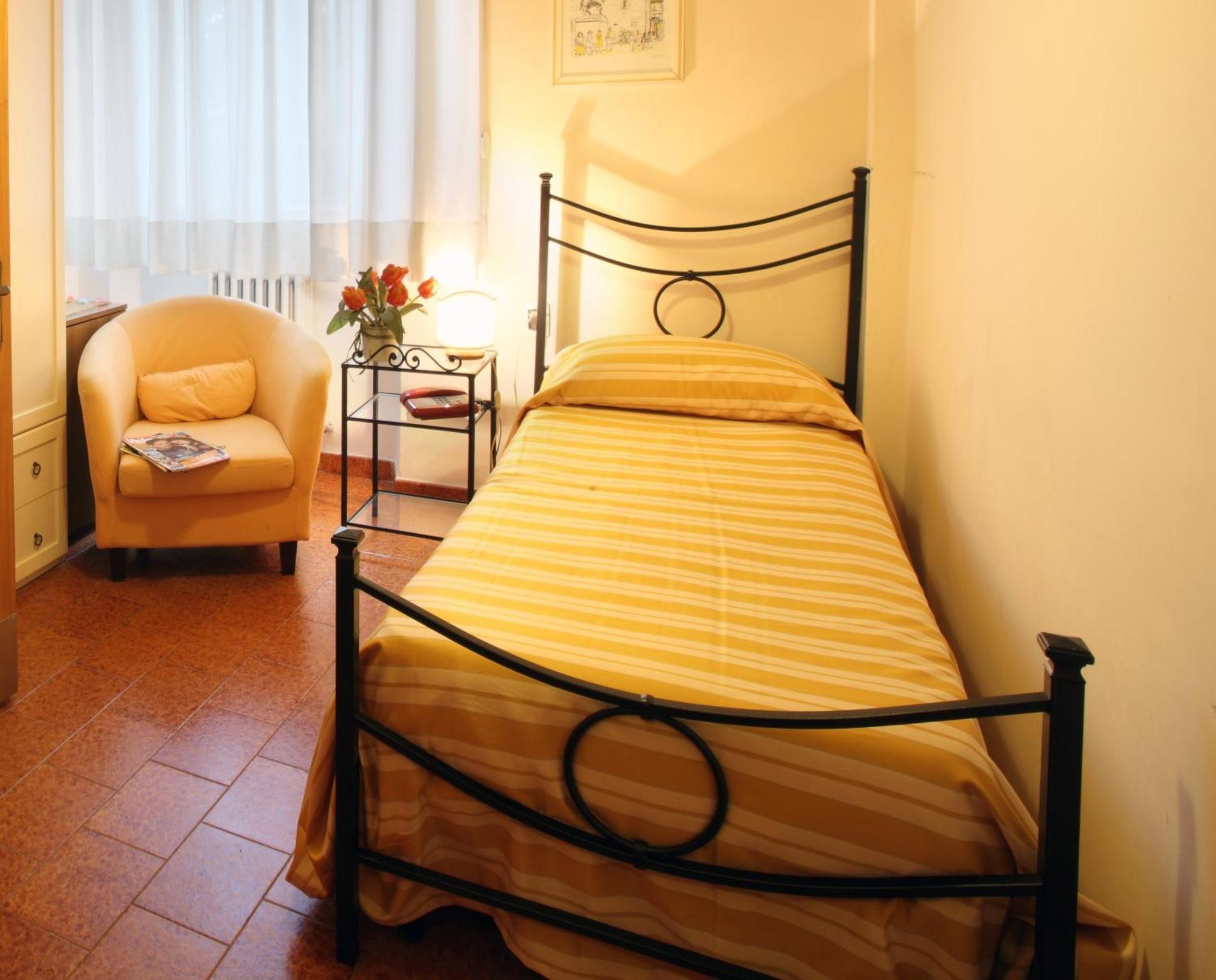 Hotel PRime Pistoia Esterno foto